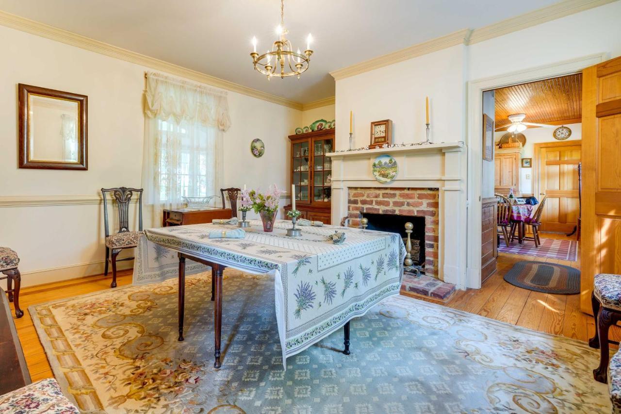 Terre Haute Manor Farmhouse With Gardens And Deck! มิดโลเธียน ภายนอก รูปภาพ