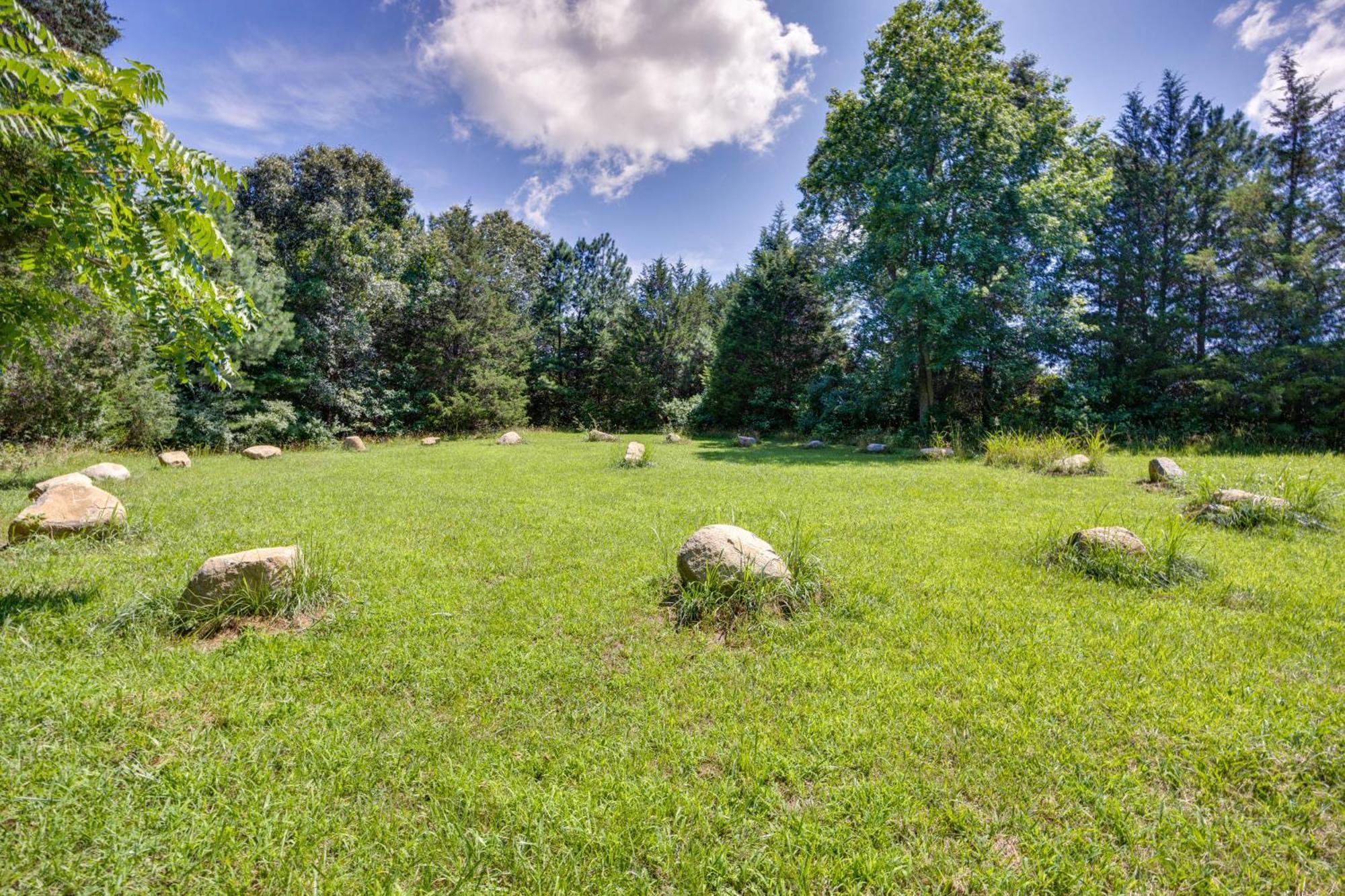 Terre Haute Manor Farmhouse With Gardens And Deck! มิดโลเธียน ภายนอก รูปภาพ